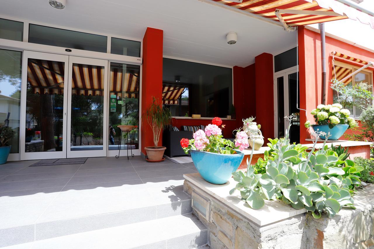 Hotel Grifone Principina a Mare Εξωτερικό φωτογραφία