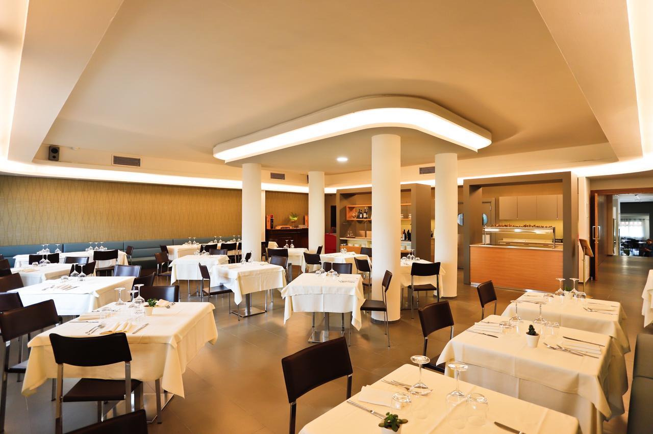Hotel Grifone Principina a Mare Εξωτερικό φωτογραφία